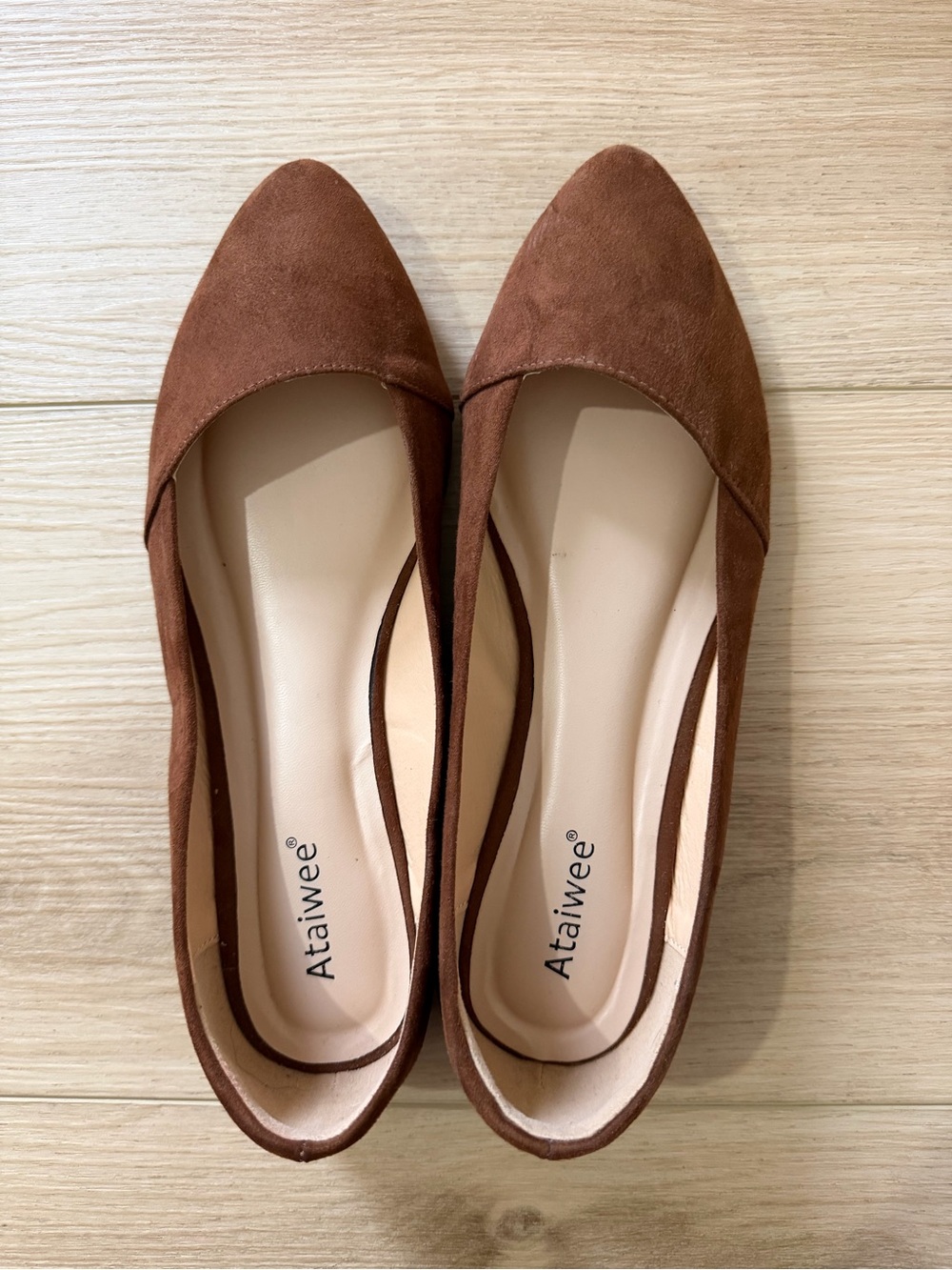 Ataiwee Women's Brown Pointed-Toe Suede Flats